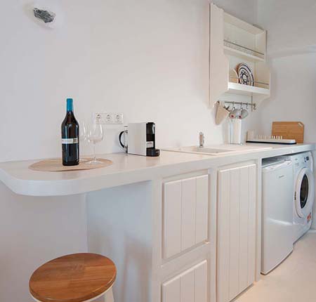 Το κουζινάκι του Seralia seaside house στη Σίφνο